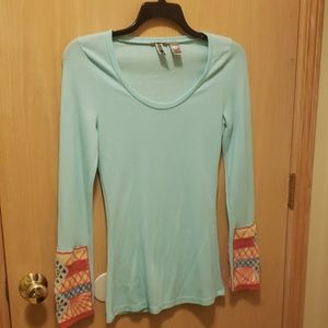Beautiful aqua BKE Medium top